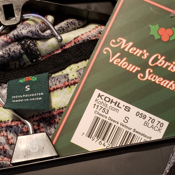 Christmas velour sweatsuit,  S NWT - Picture 4 of 5